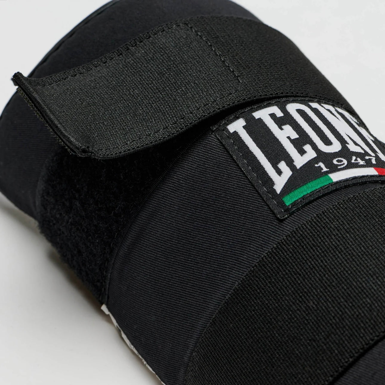 Paratibia Basic Leone1947