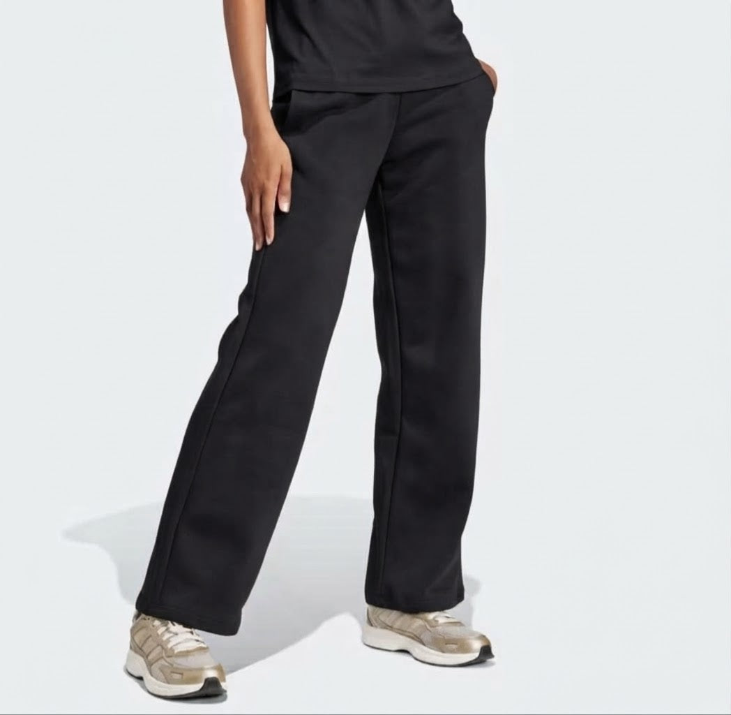 Pantaloni ampi Adidas
