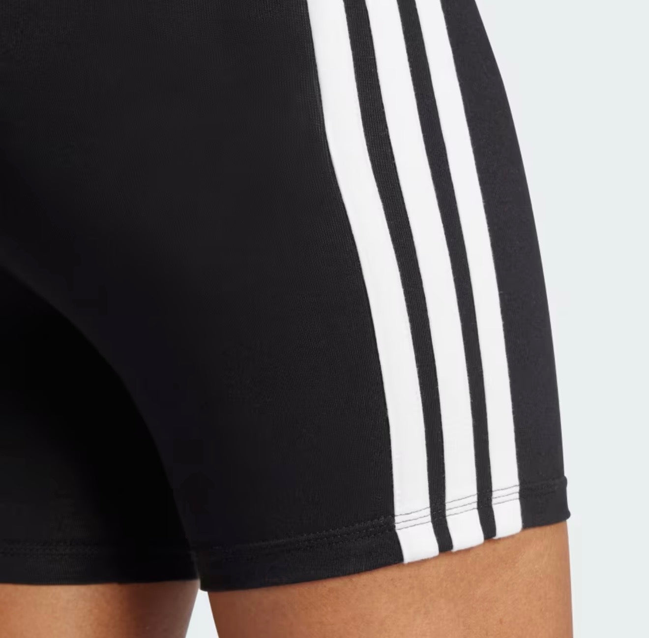 Short Adidas