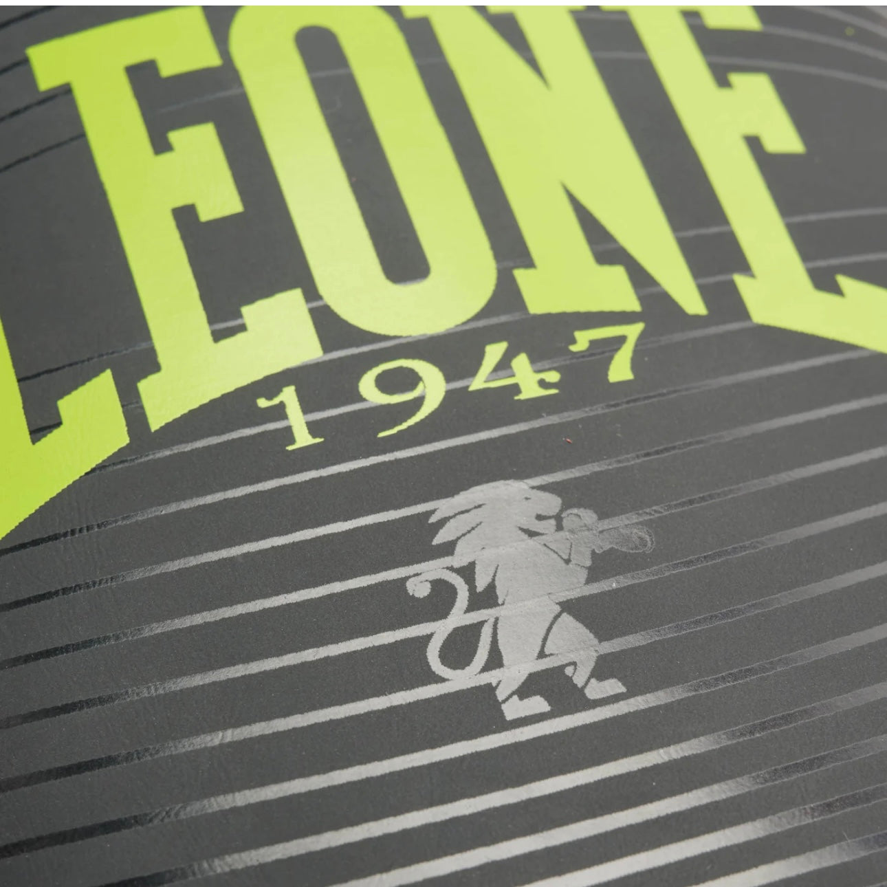 Guantoni Waves Leone1947